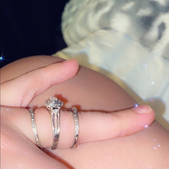 1/4 CT Diamond Sterling Silver Wedding Set - Picture 4 of 4